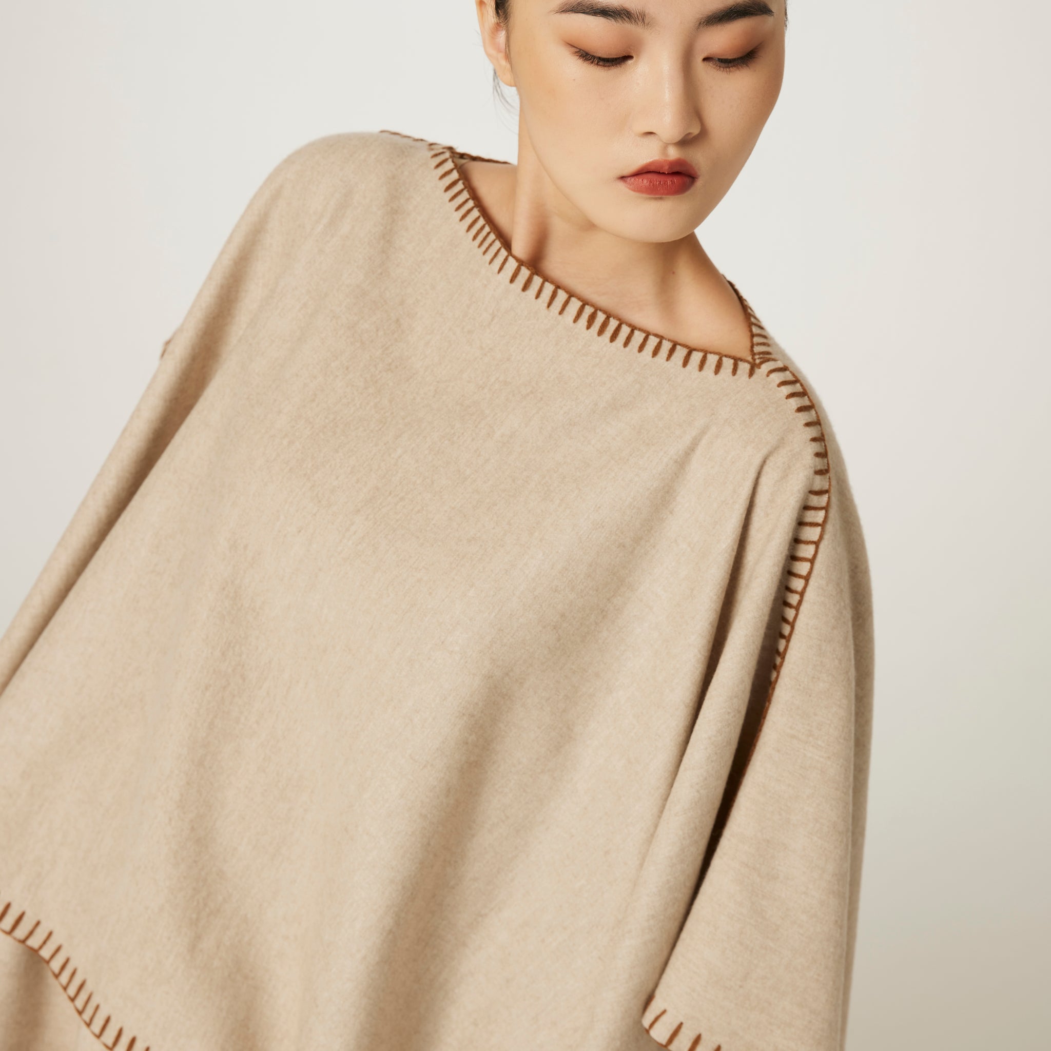 Women's two-sided cashmere cloak
