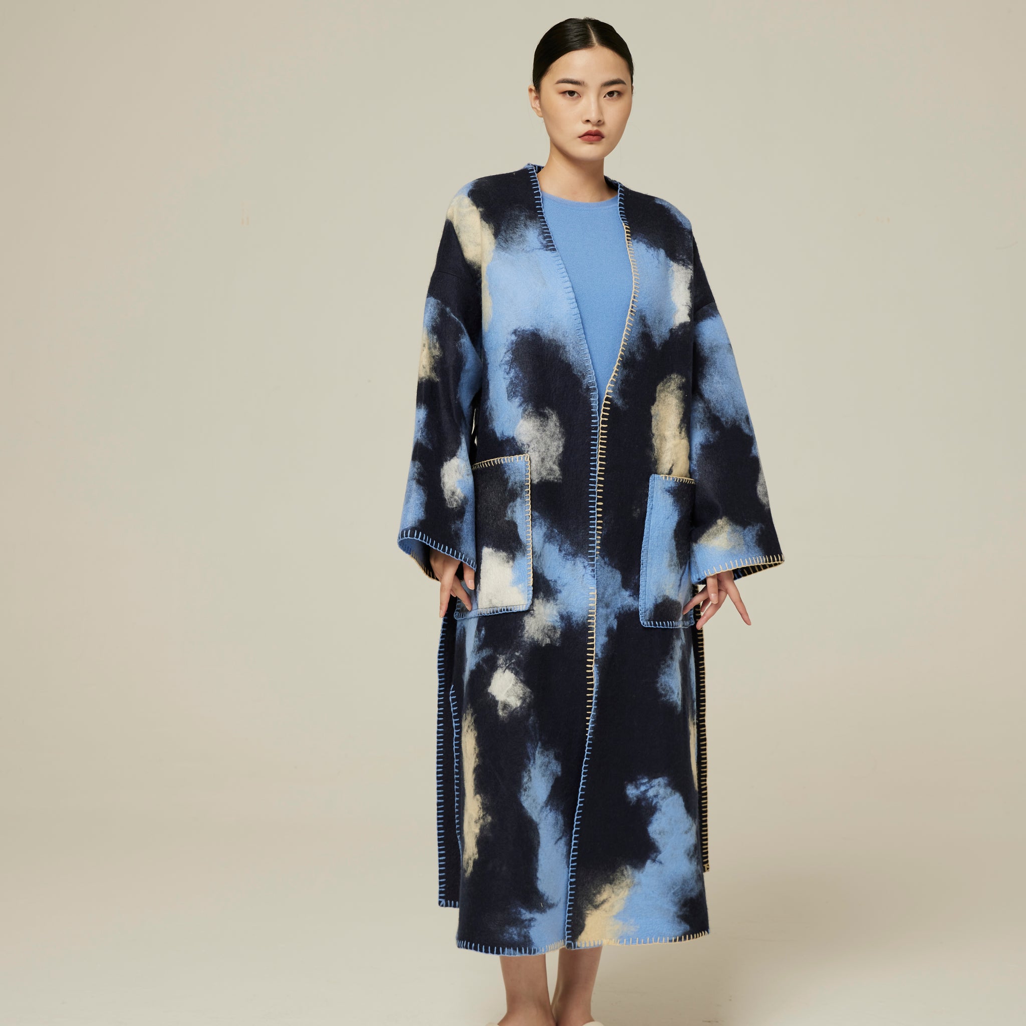 Handcrafted felt coat joint with cashmere and silk